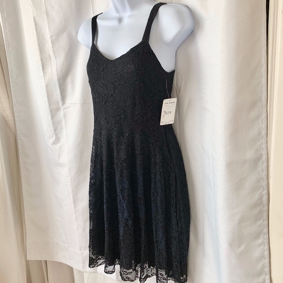 NWT- Free People Black Comb Lace Dress!! - Picture 2 of 5